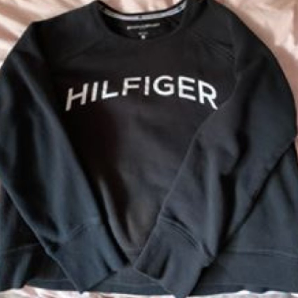 Tommy hilfiger crewneck sweater